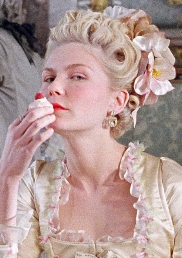 Beauty tips from a French royal: The Marie Antoinette face mask (perfect skin, here I come!)