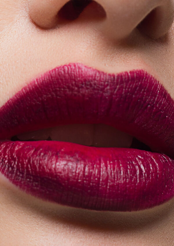 magenta lipstick trend