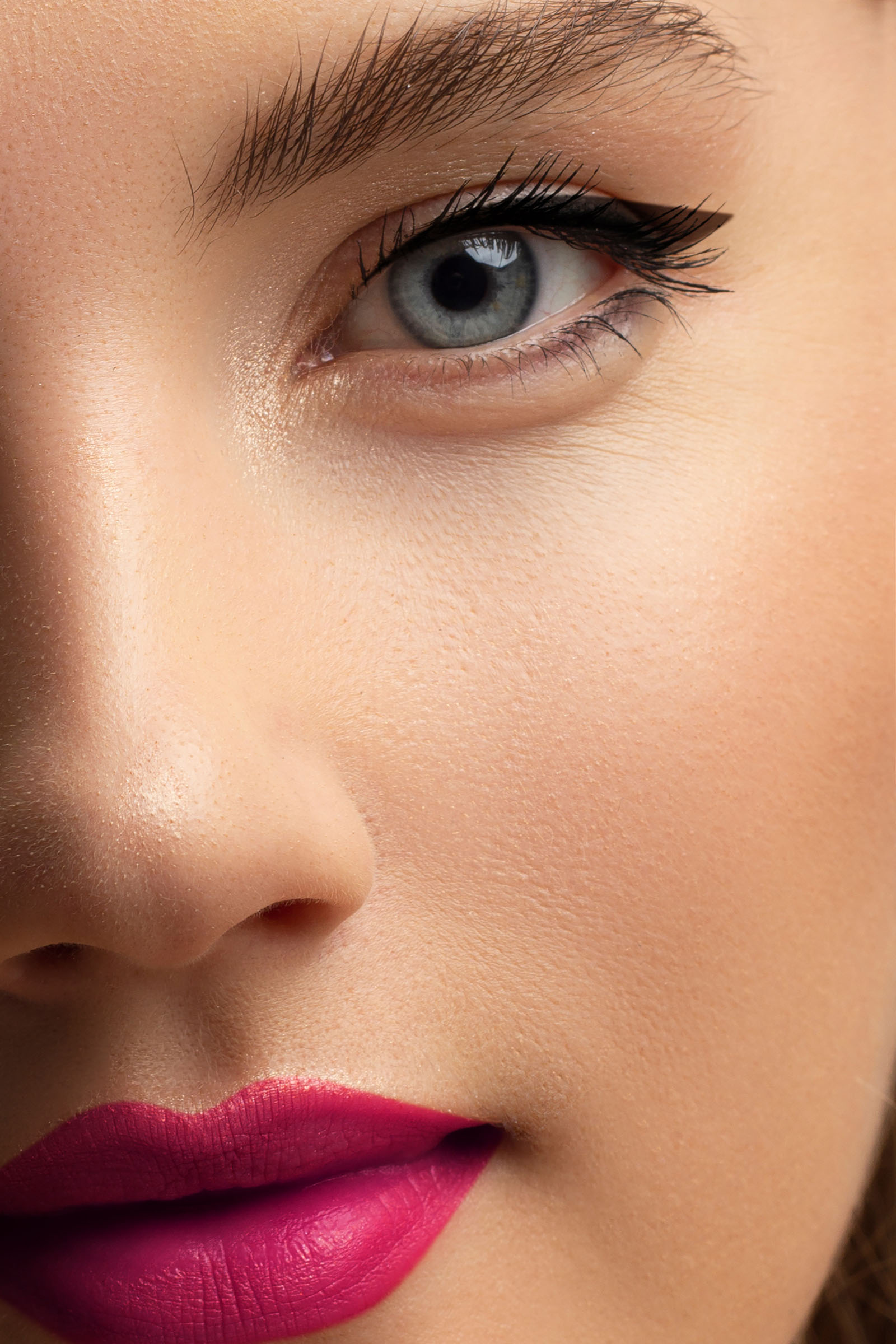 how to wear magenta lipstick