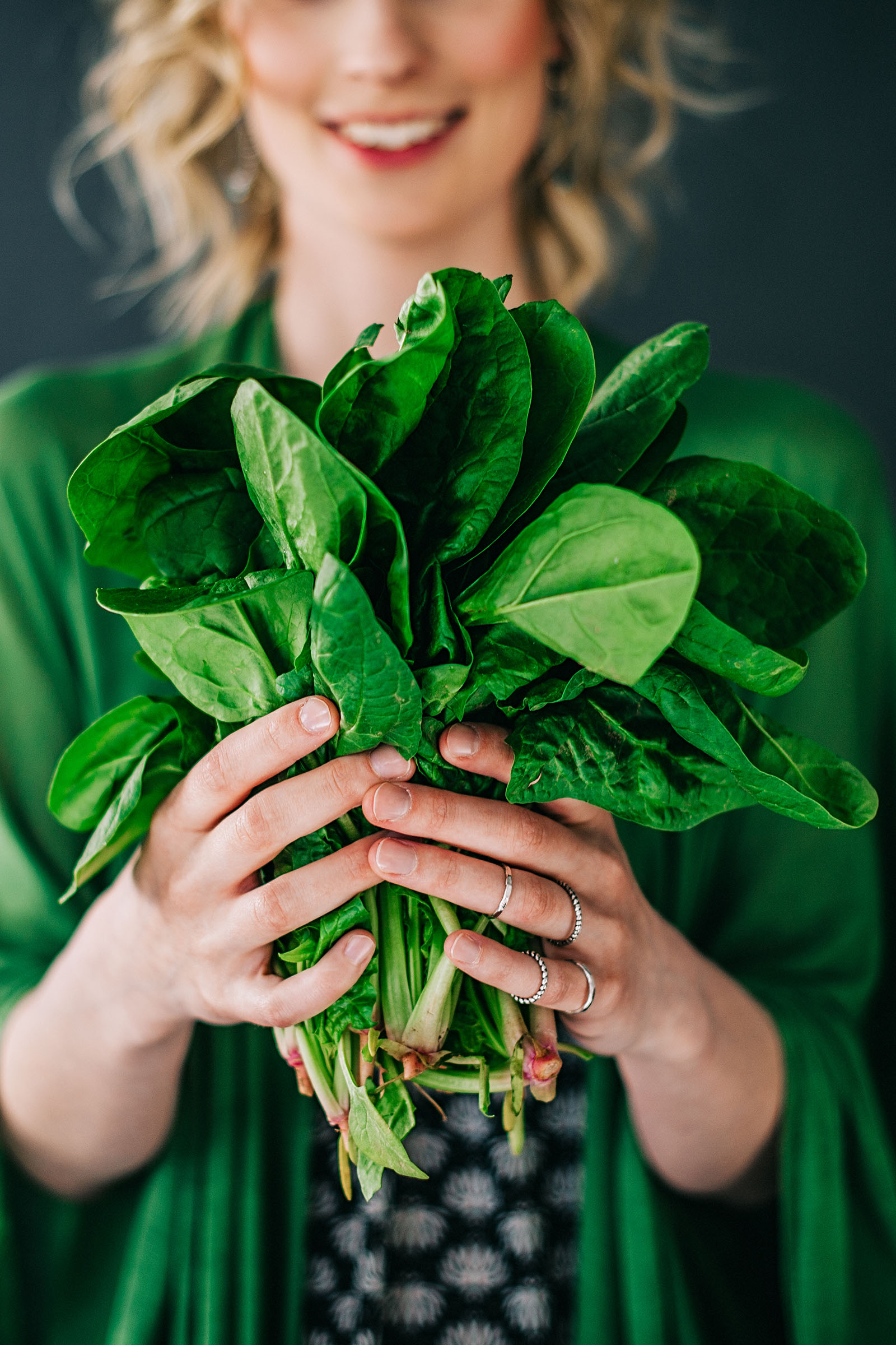 Leafy greens are among the best food which promotes hair growth