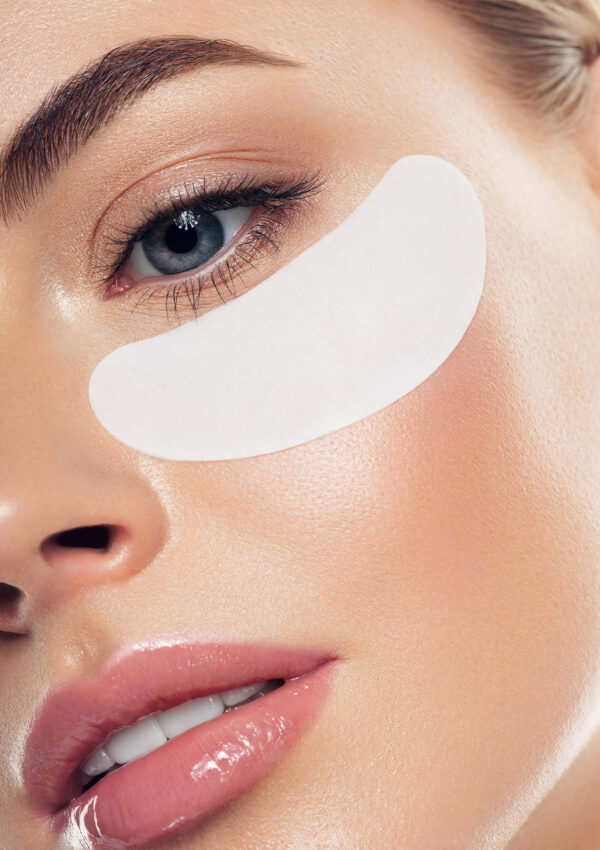 The Ultimate Guide to Treating Puffy Eyes: From Sleepless Nights to Salty Bites!