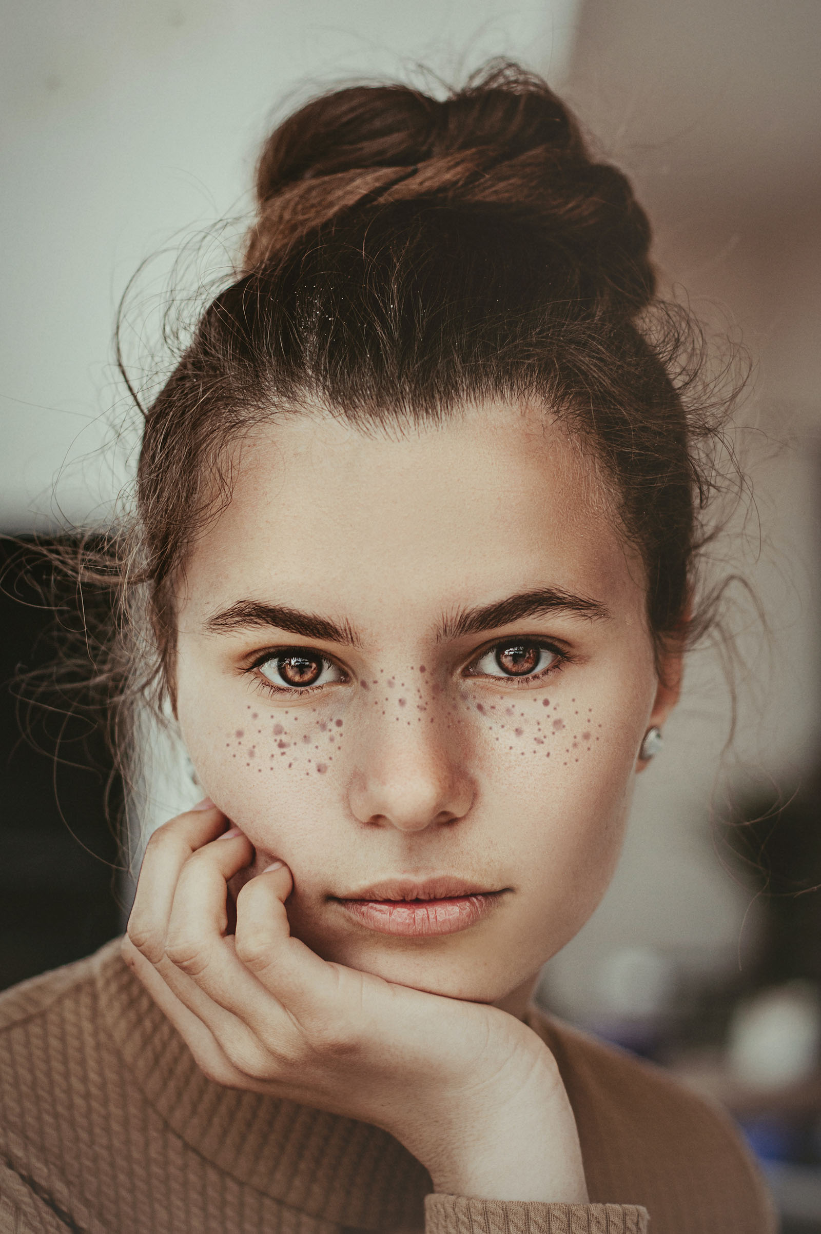 Fake freckles were one of the worst beauty trends in 2023